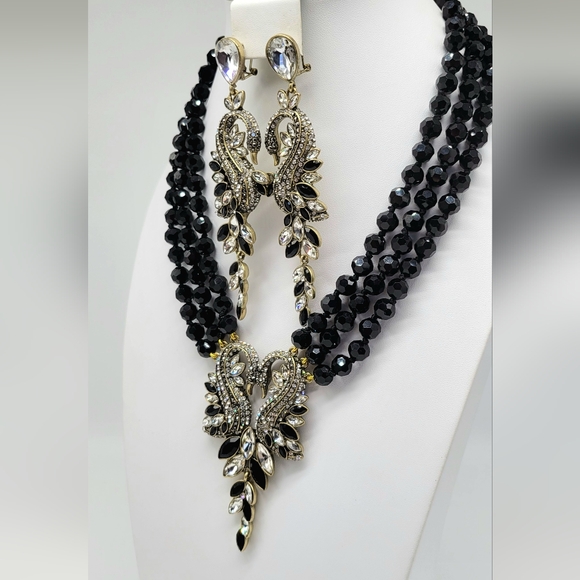 Heidi Daus Swarovski Crystal Swans in Love Statement Necklace + Earring Set - Picture 9 of 12